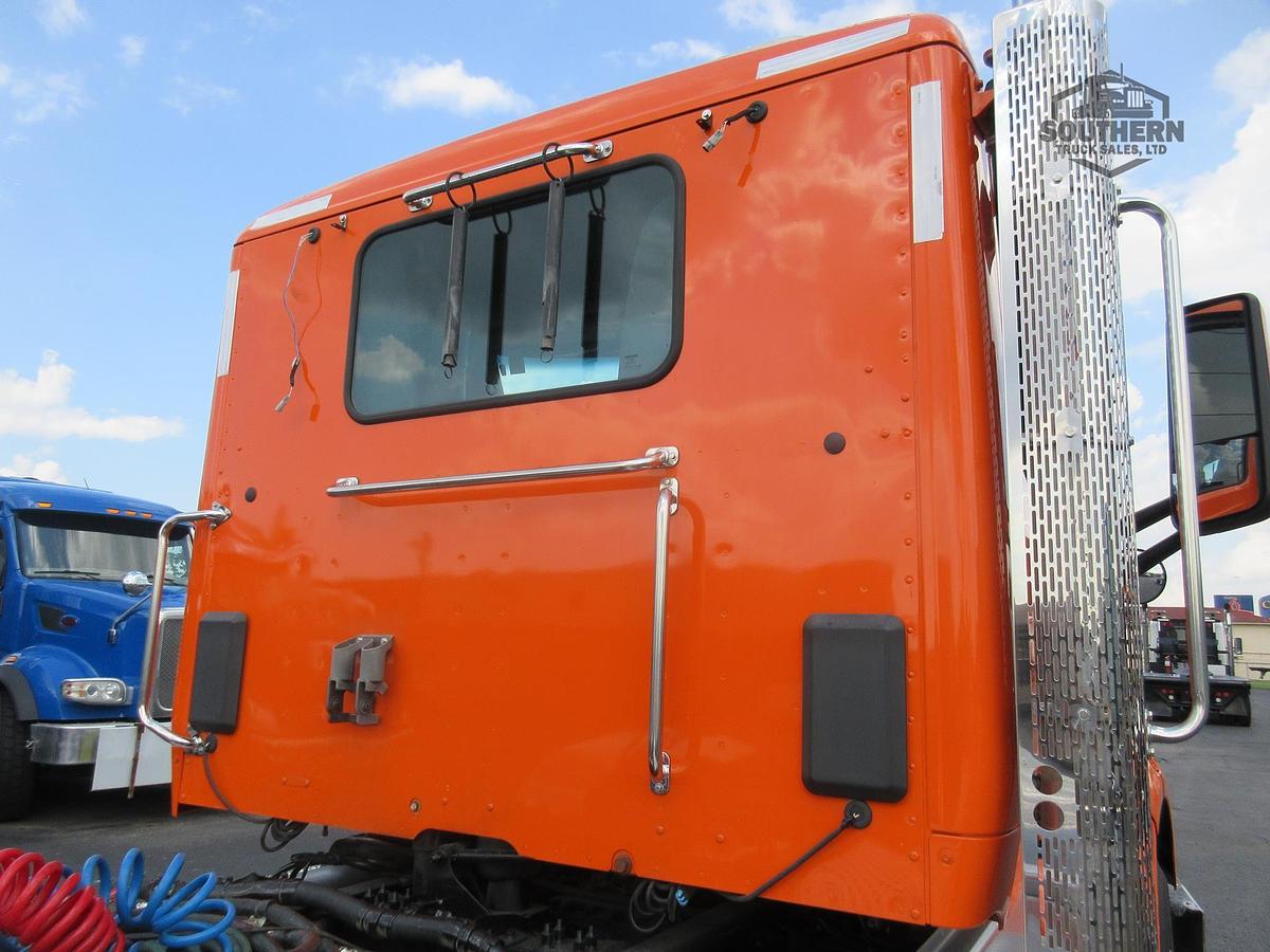 Used 2019 PETERBILT 567