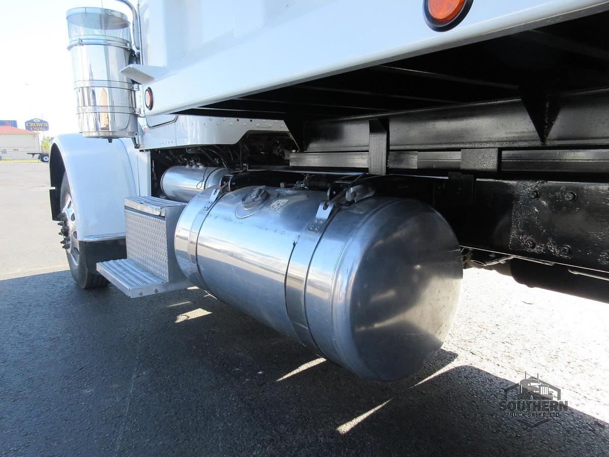 Used 2019 PETERBILT 389