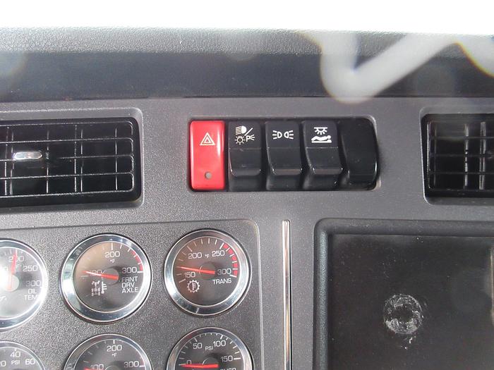Used 2021 KENWORTH T880
