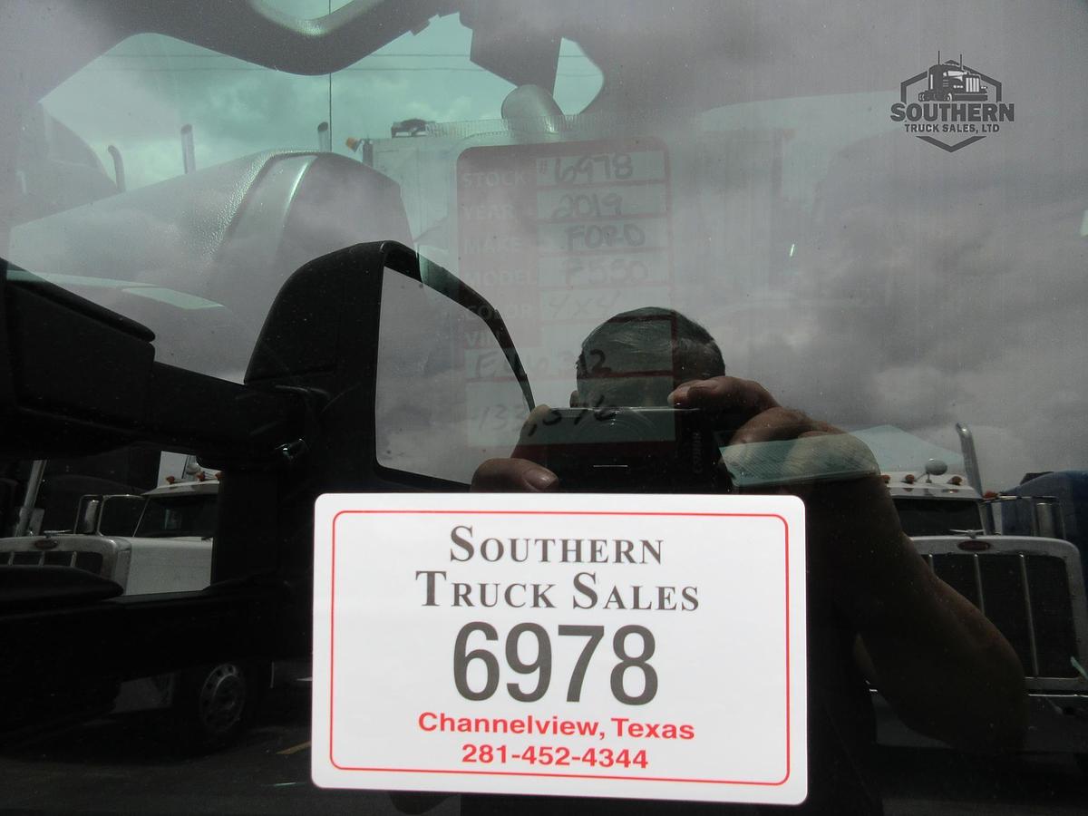 Used 2019 FORD F550 XL SD