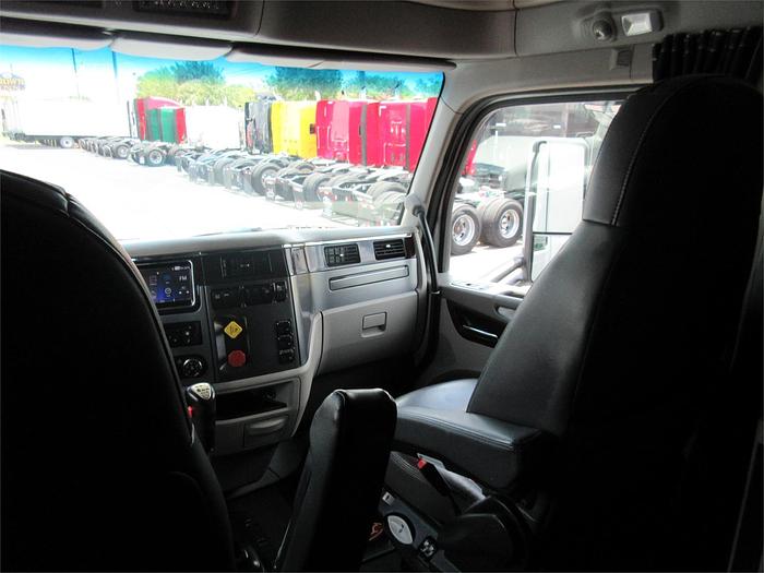 Used 2018 PETERBILT 579