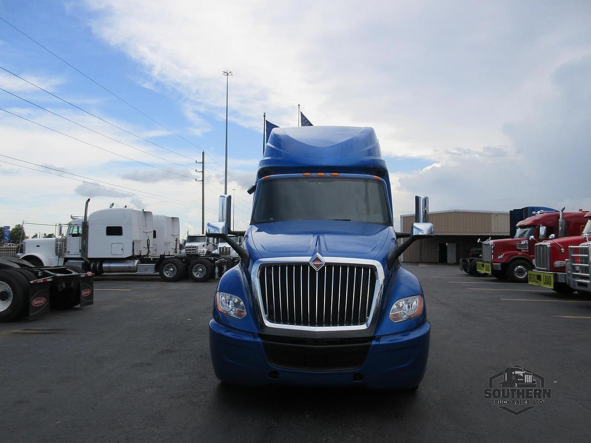 Used 2021 INTERNATIONAL LT
