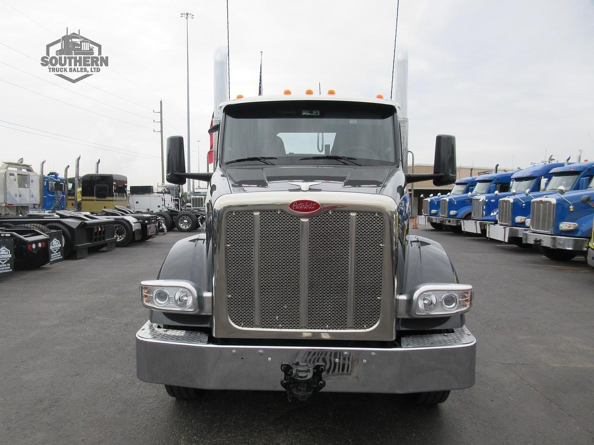 Used 2025 PETERBILT 567