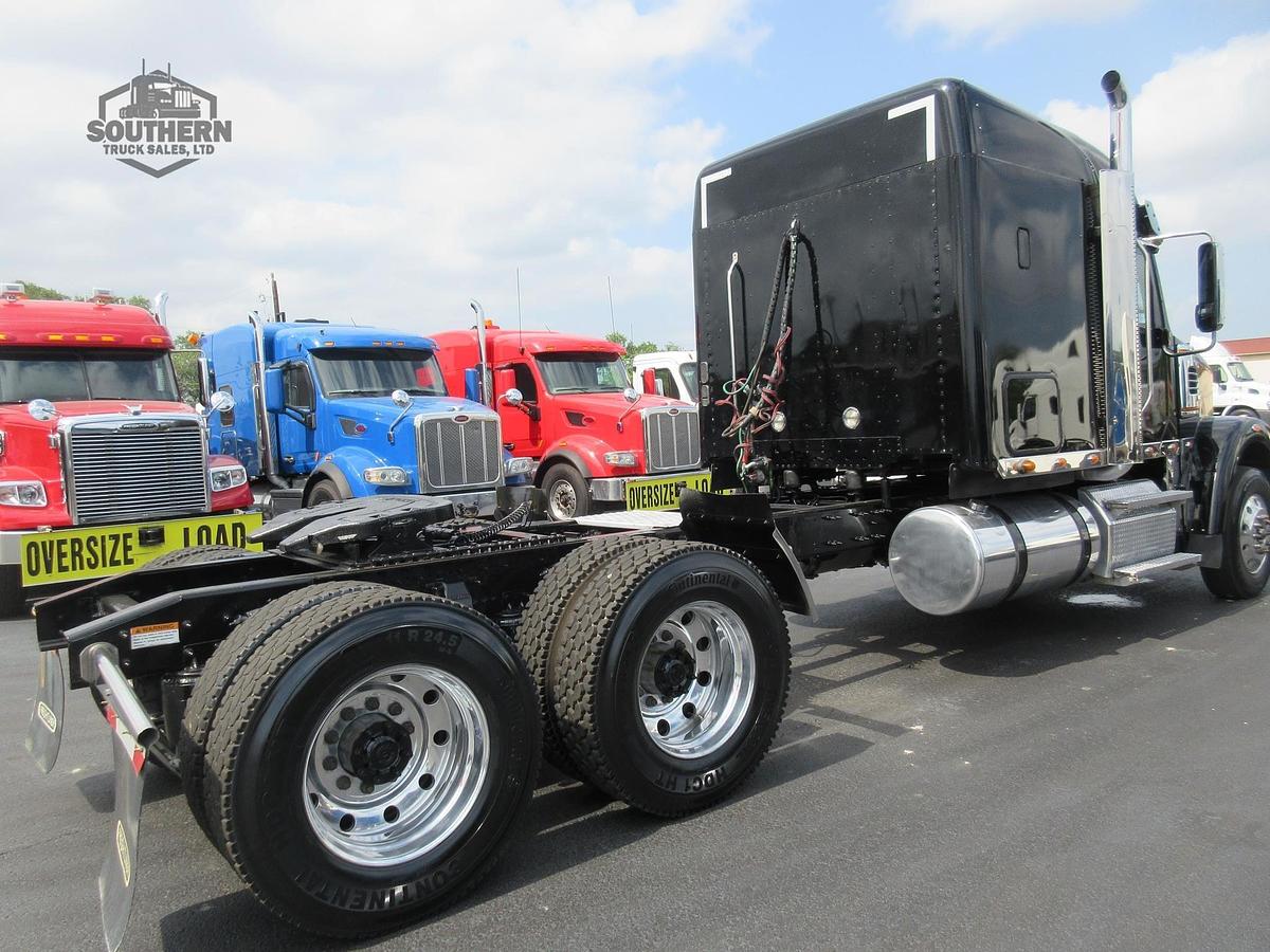 Used 2023 FREIGHTLINER CORONADO 122 SD
