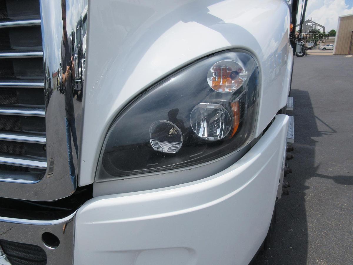 Used 2018 FREIGHTLINER CASCADIA 125