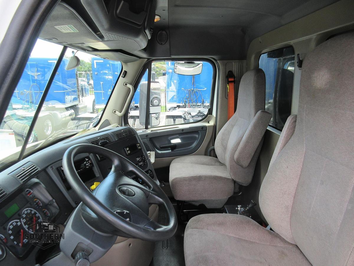 Used 2018 FREIGHTLINER CASCADIA 125