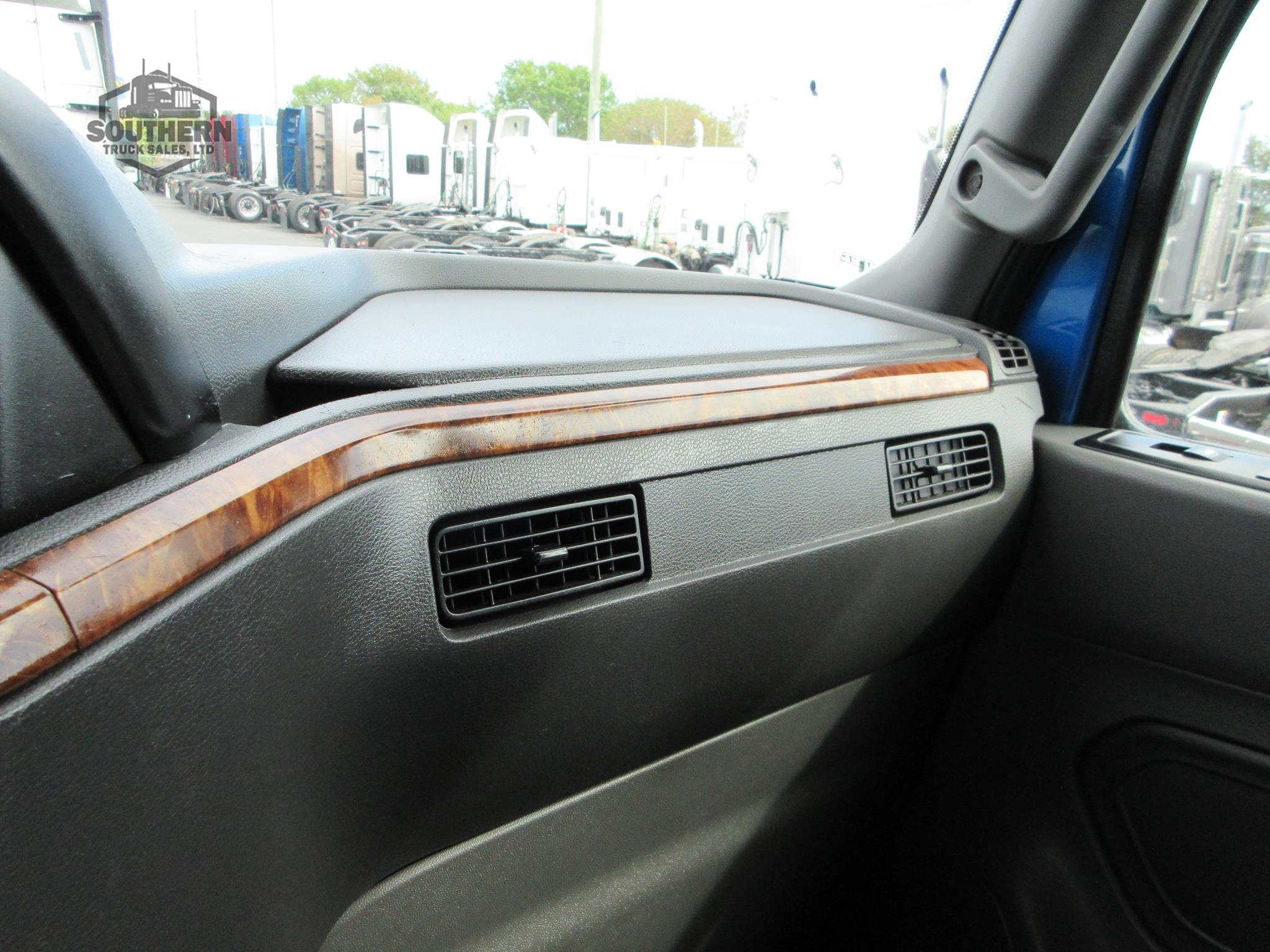 Used 2021 INTERNATIONAL LT