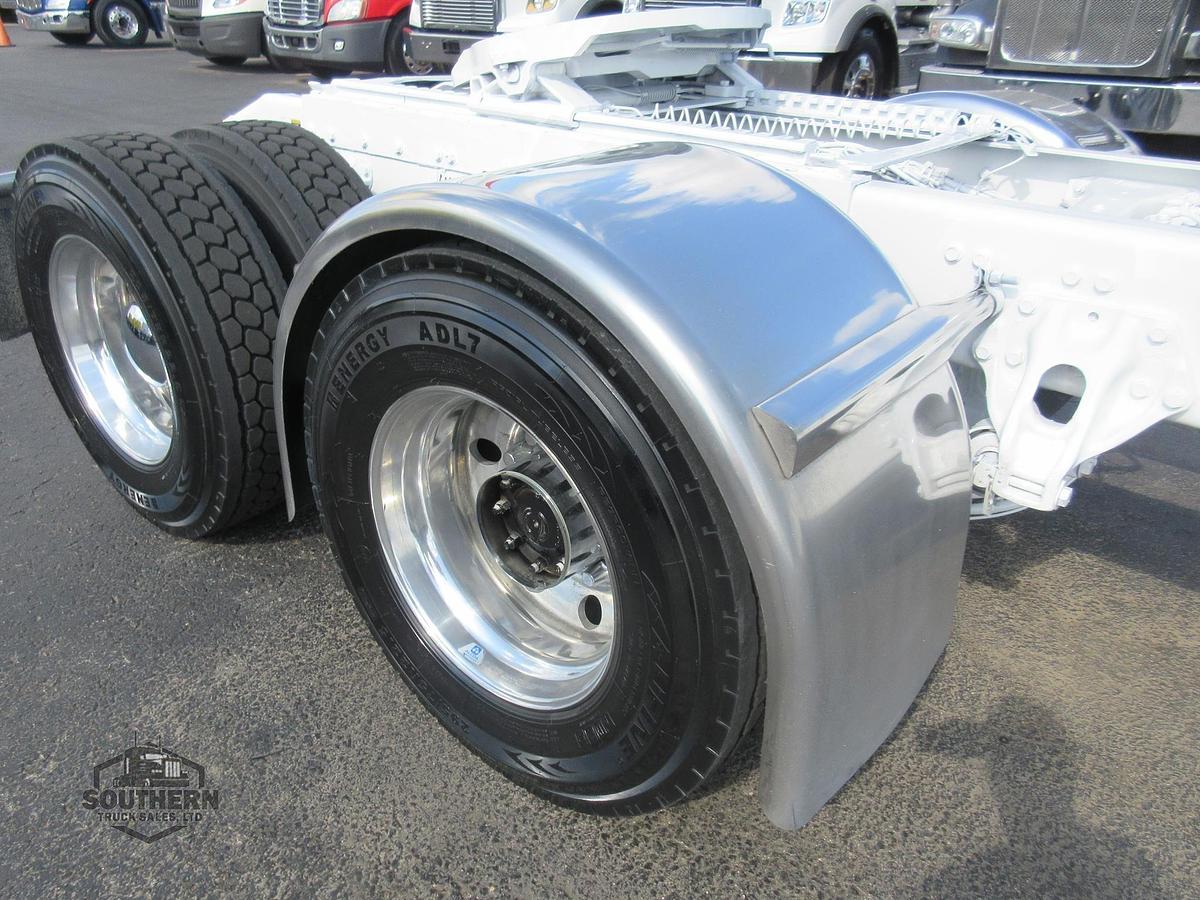 Used 2021 PETERBILT 389