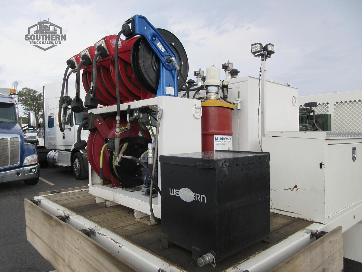 Used 2022 ISUZU NPR HD