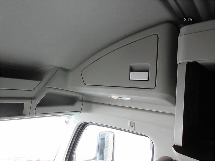 Used 2021 KENWORTH T880