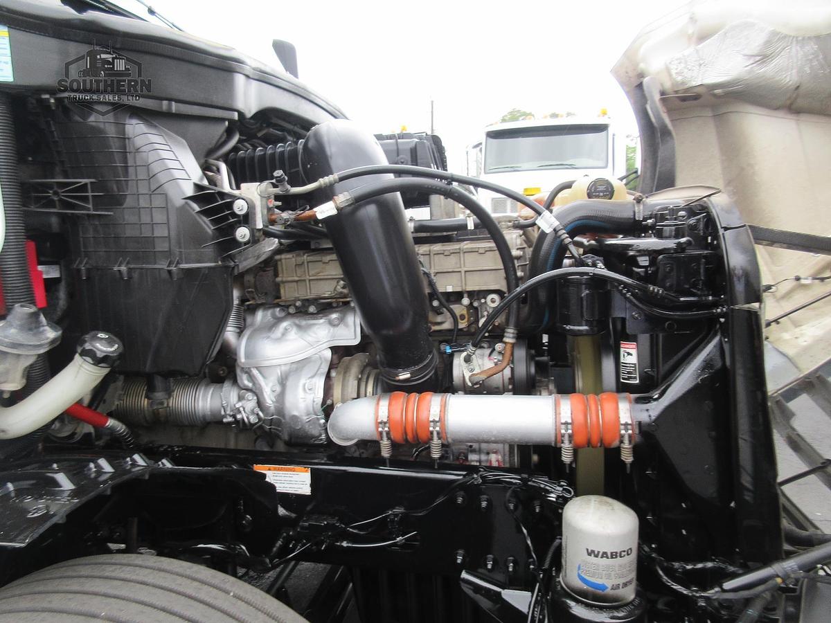 Used 2020 FREIGHTLINER CASCADIA 126