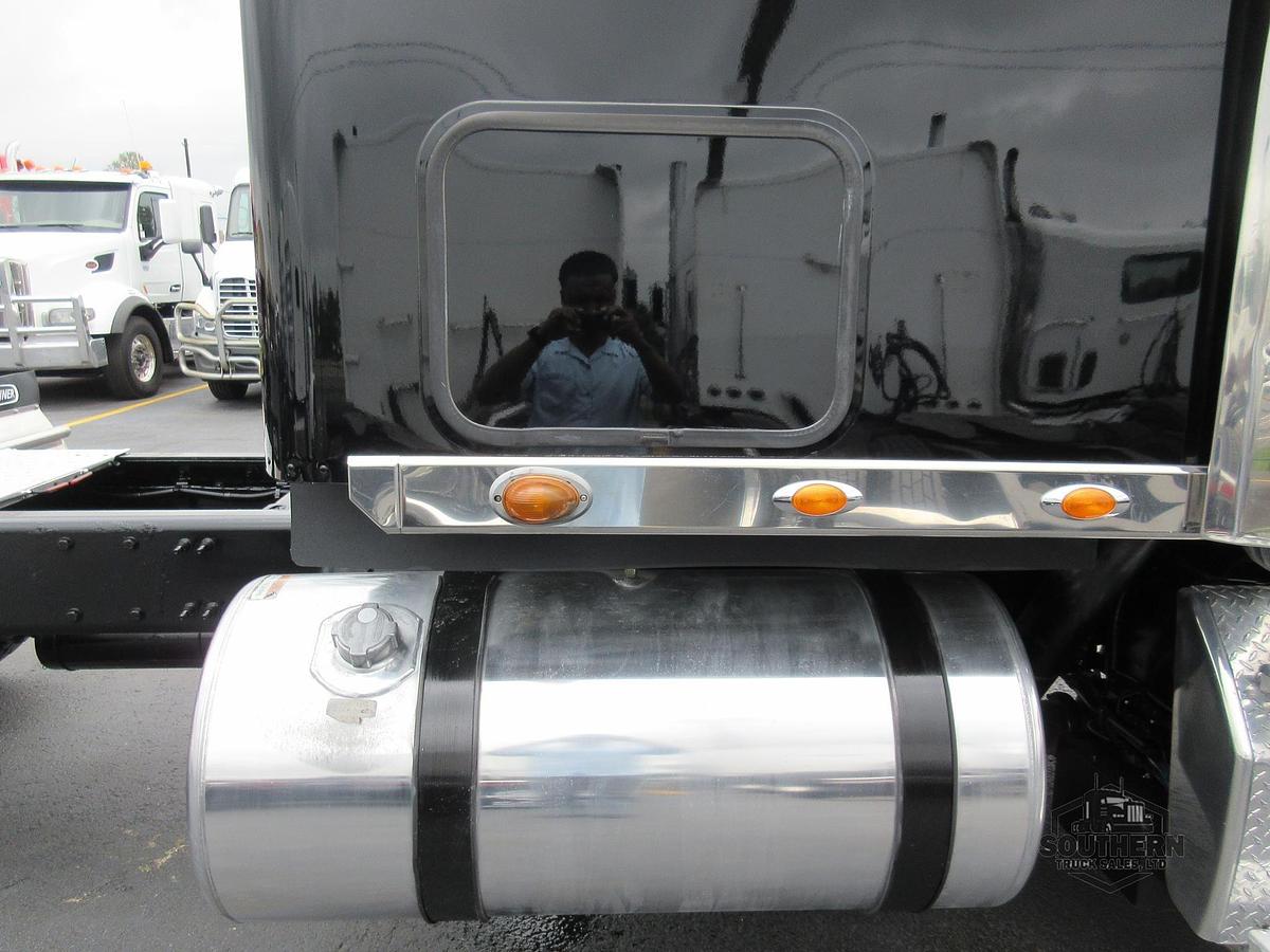 Used 2023 FREIGHTLINER CORONADO 122 SD