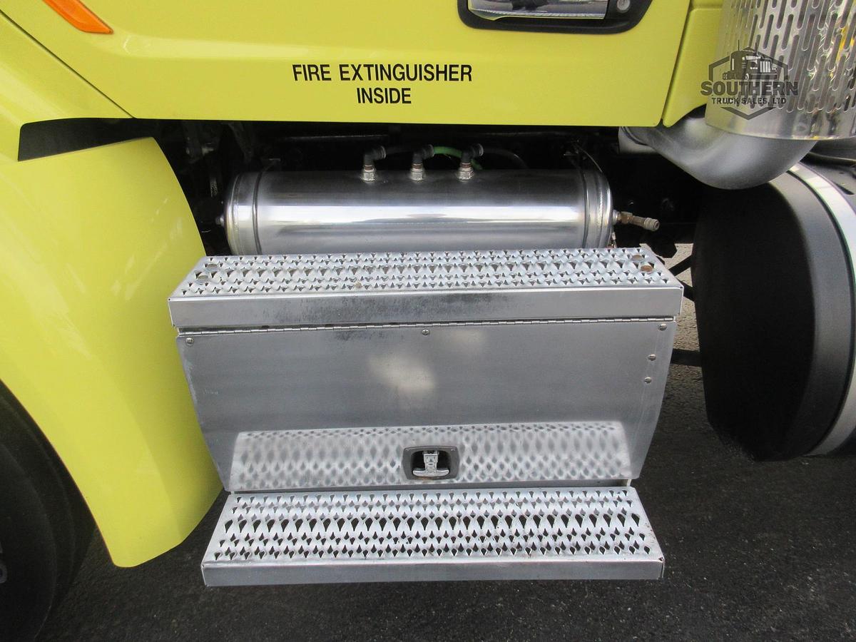 Used 2020 PETERBILT 567