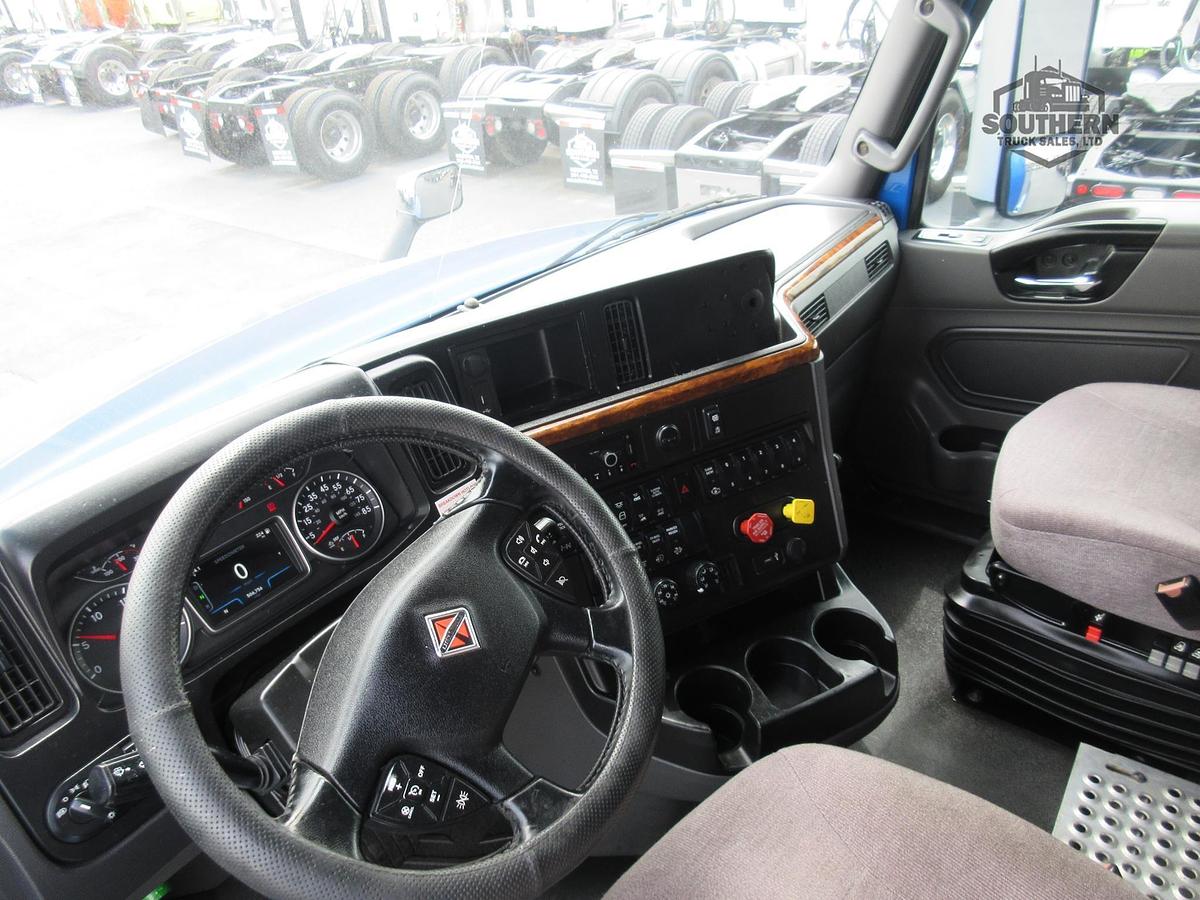 Used 2021 INTERNATIONAL LT