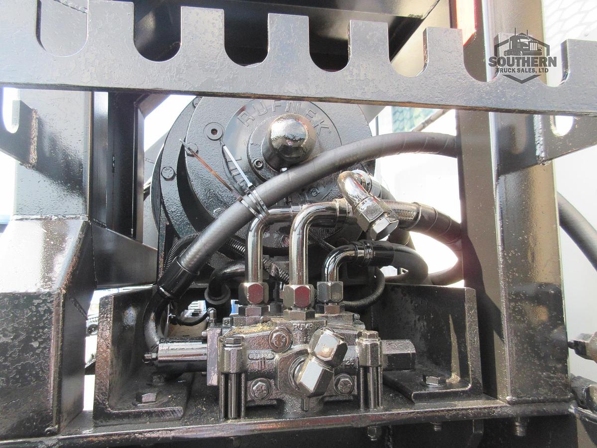 Used 2018 FREIGHTLINER CORONADO 122 SD