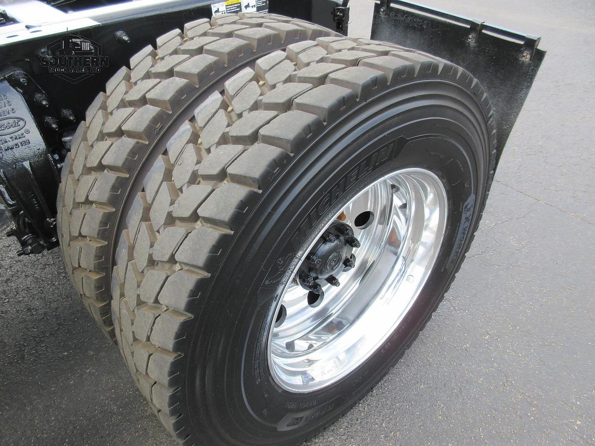 Used 2025 PETERBILT 567