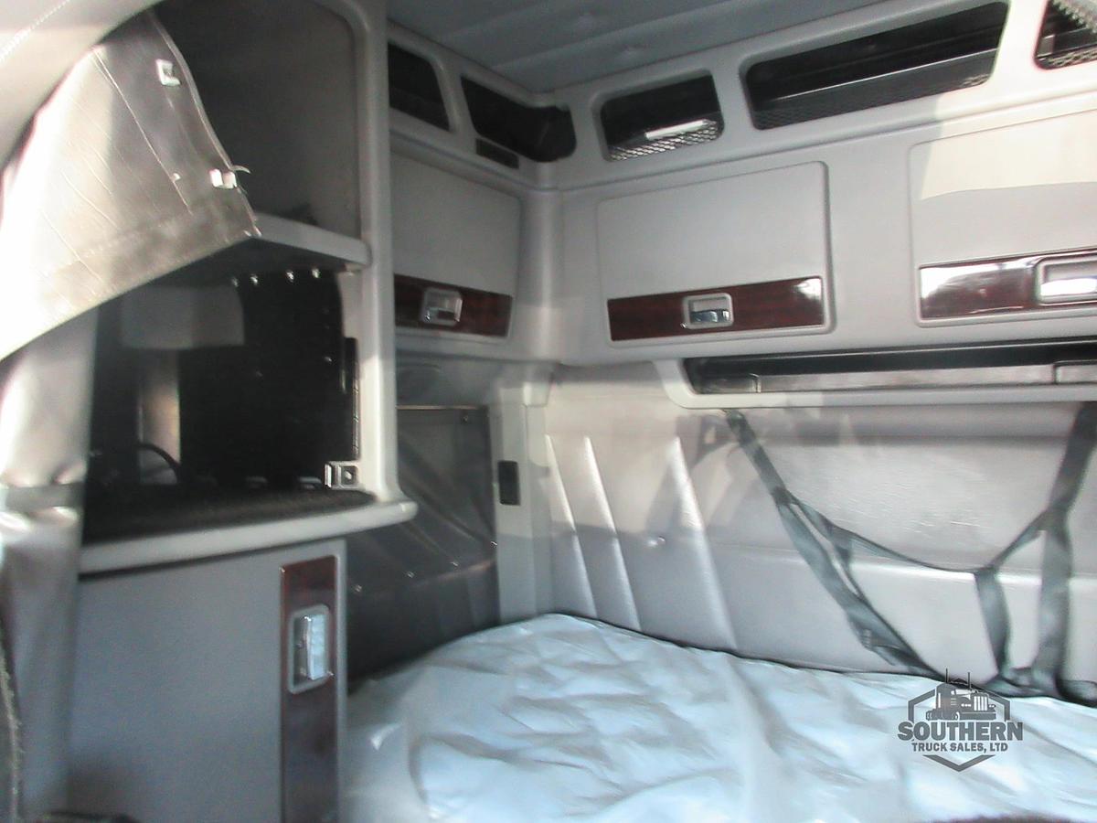 Used 2019 PETERBILT 389