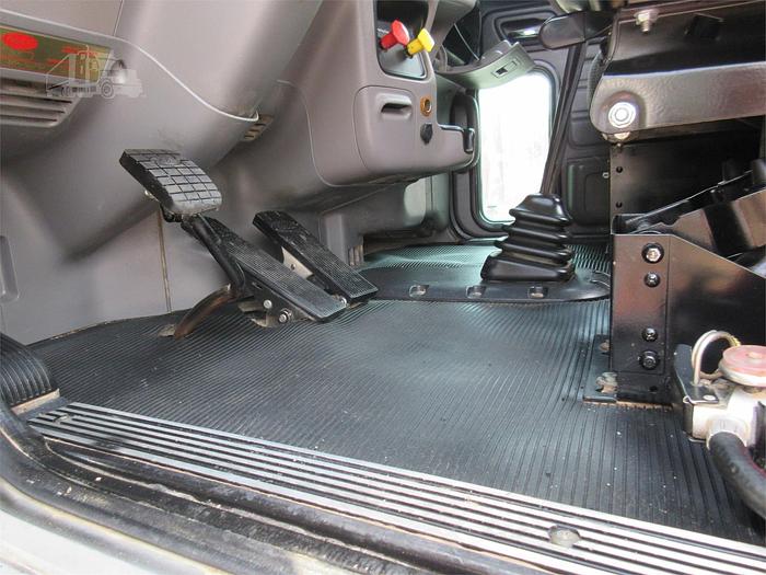 Used 2016 PETERBILT 365