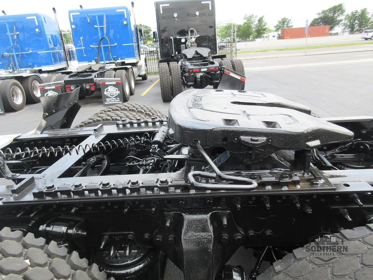 Used 2023 FREIGHTLINER CORONADO 122 SD