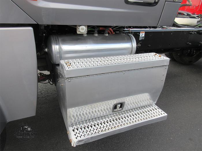 Used 2019 PETERBILT 567