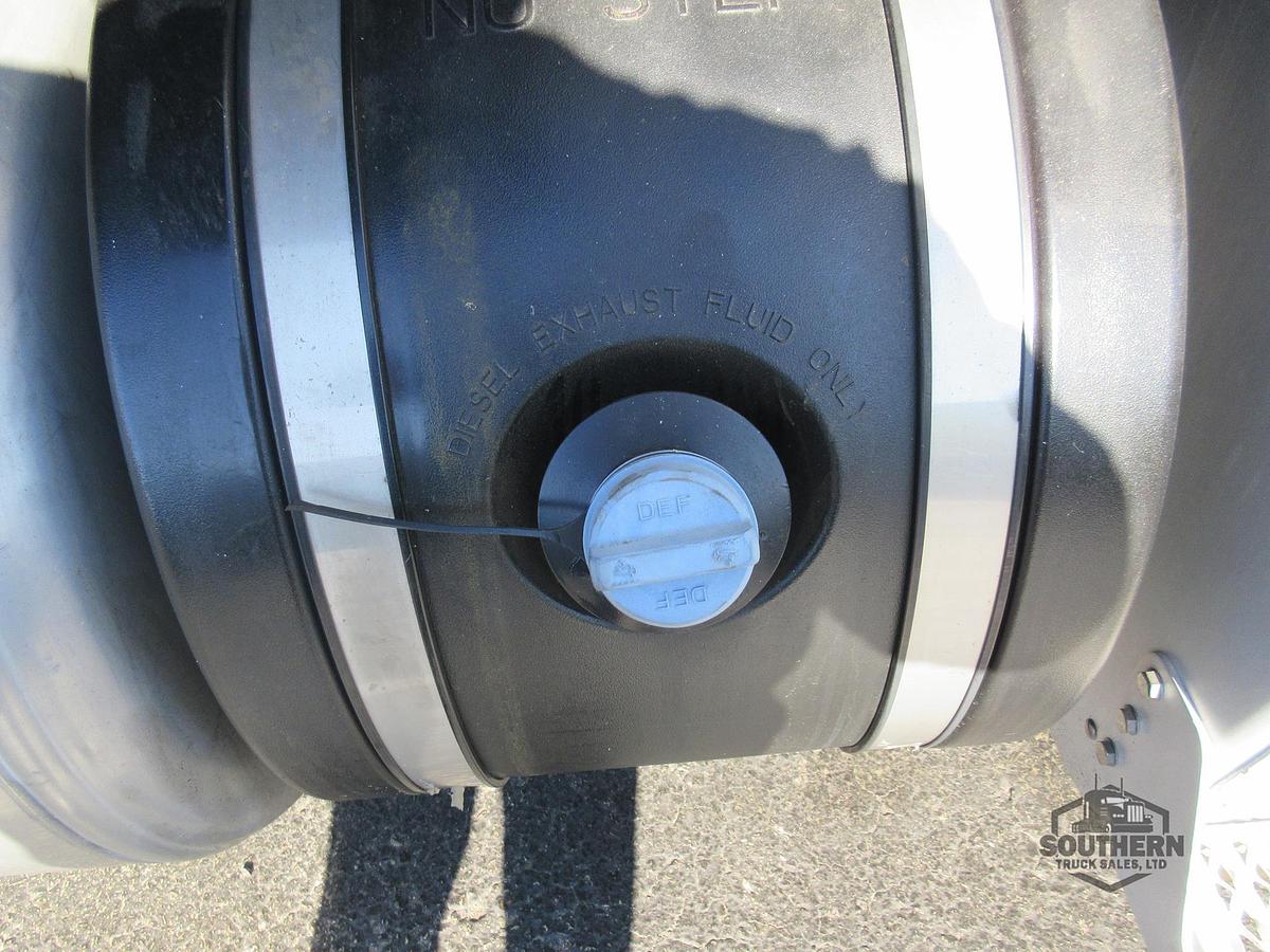 Used 2019 PETERBILT 389