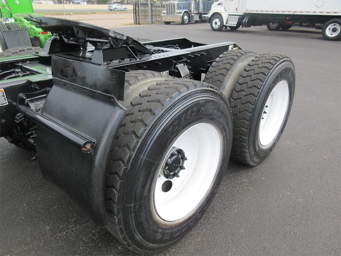 Used 2020 PETERBILT 567