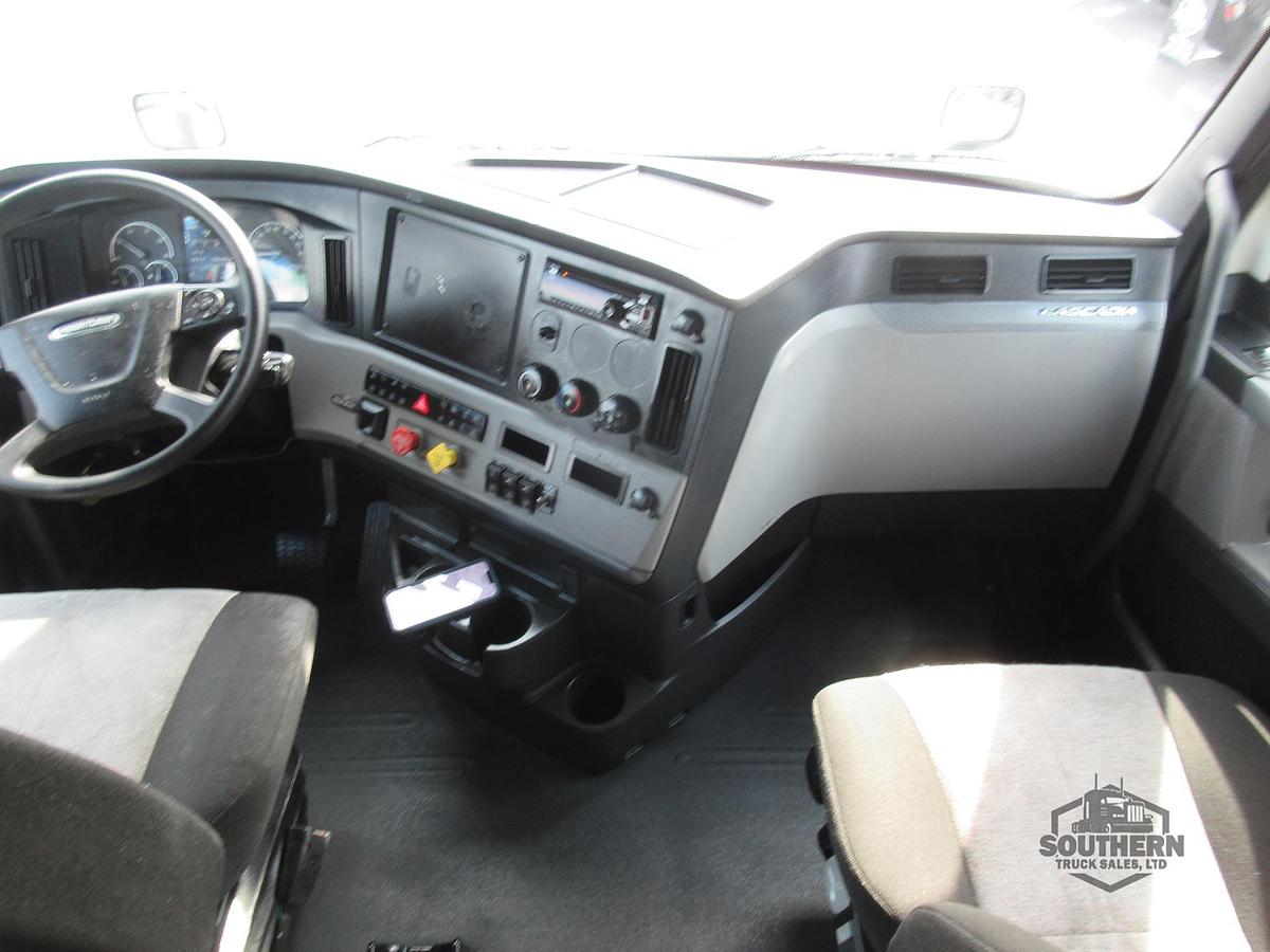 Used 2020 FREIGHTLINER CASCADIA 126