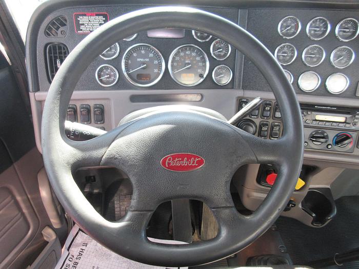 Used 2015 PETERBILT 389 - 6810