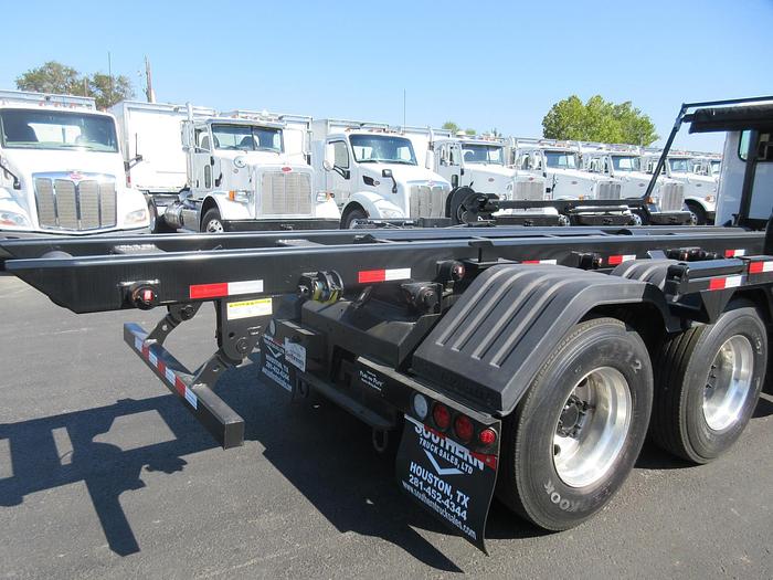 Used 2013 PETERBILT 348