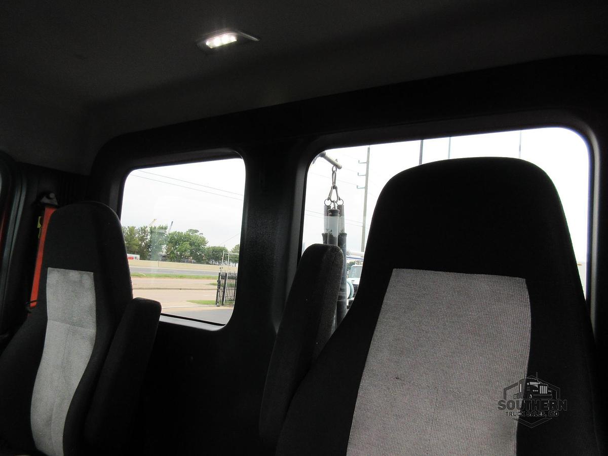 Used 2019 FREIGHTLINER CASCADIA 126