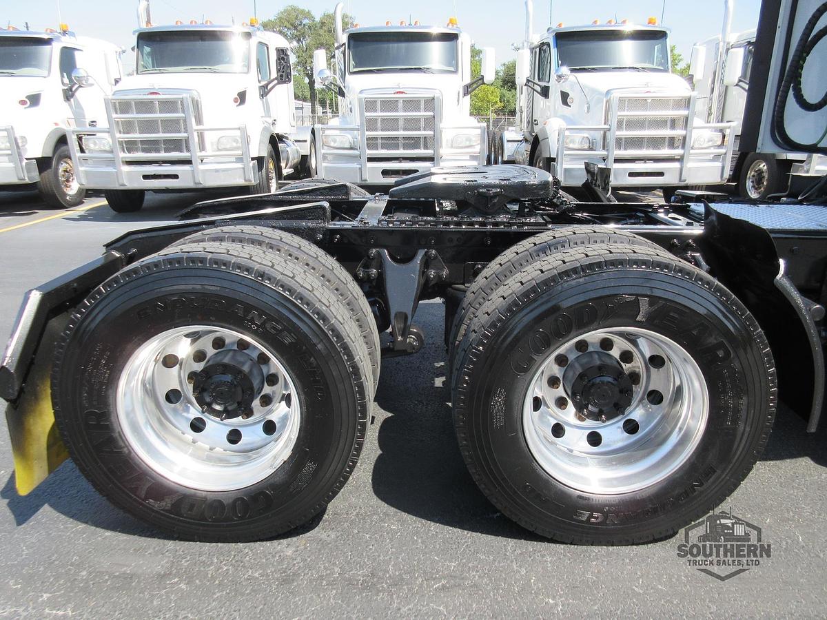 Used 2021 INTERNATIONAL LT