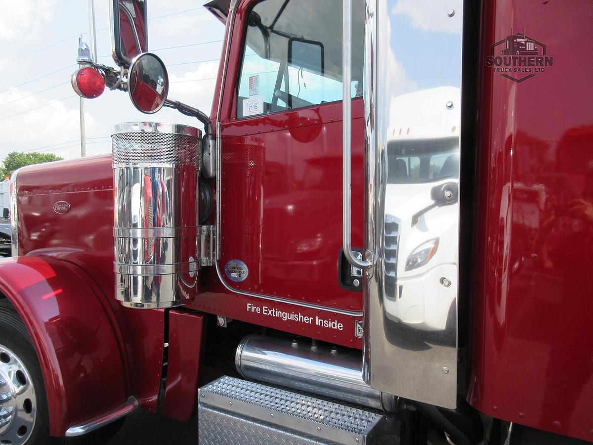 Used 2021 PETERBILT 389