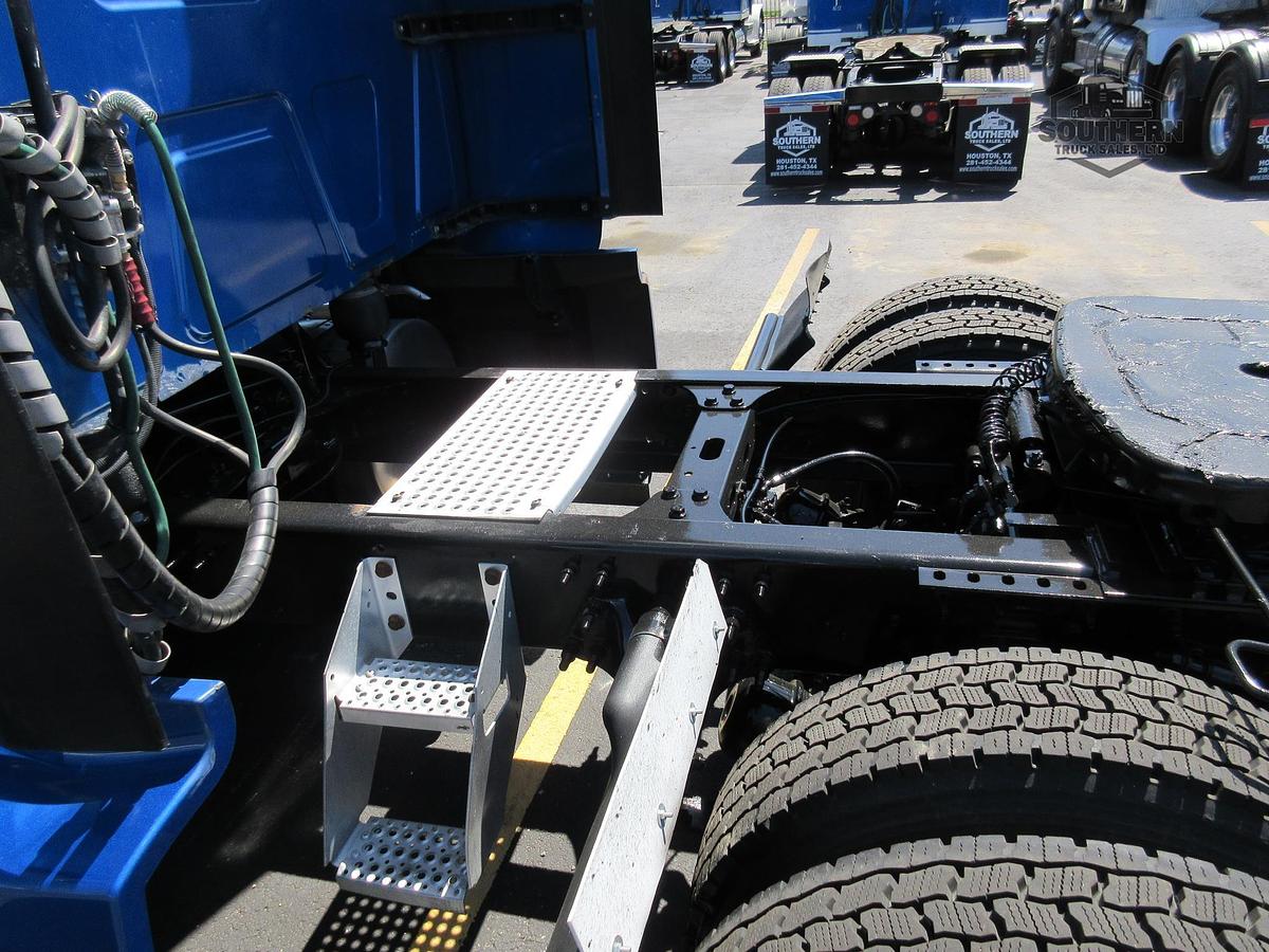 Used 2021 INTERNATIONAL LT