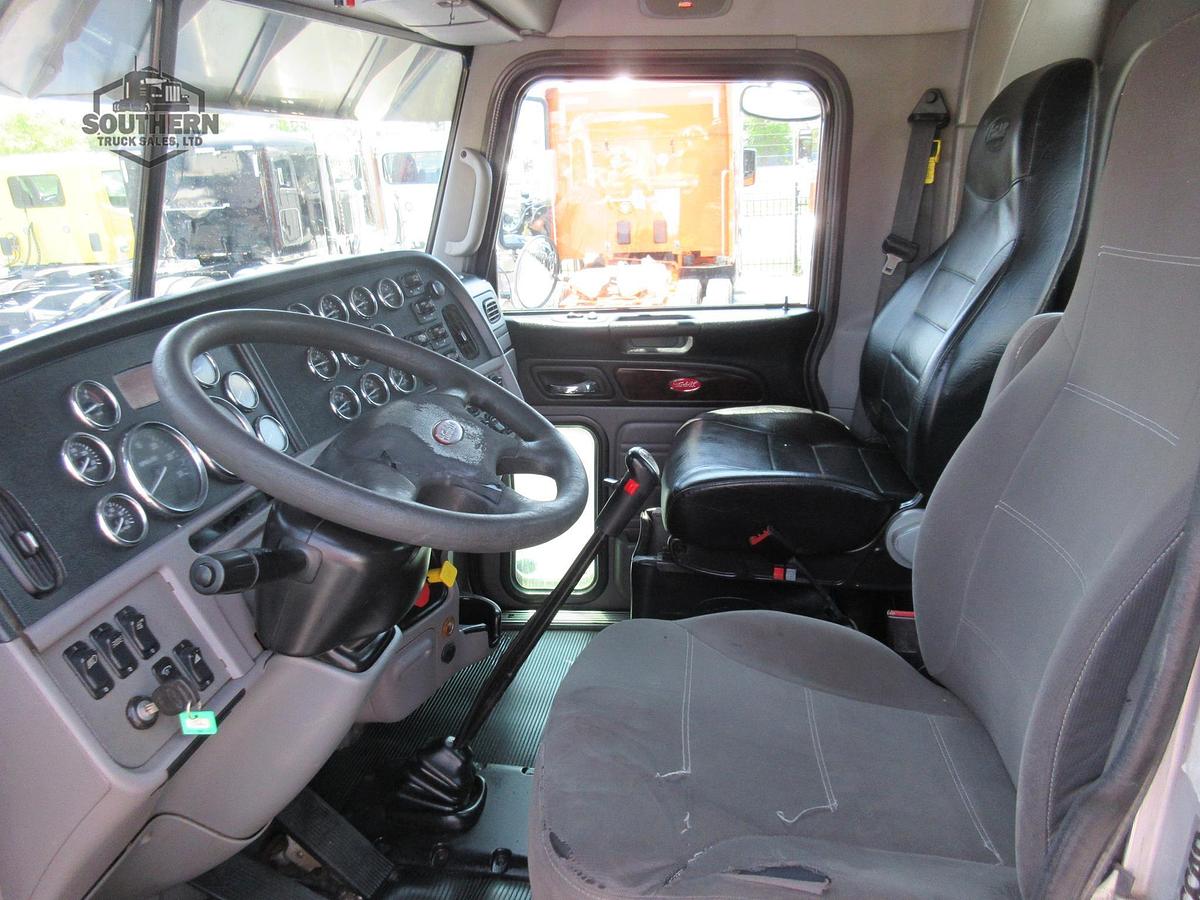 Used 2015 PETERBILT 389