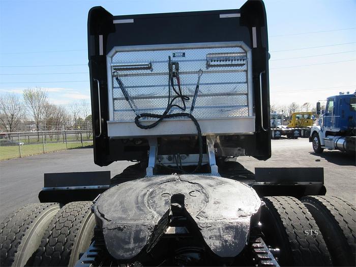 Used 2018 PETERBILT 389