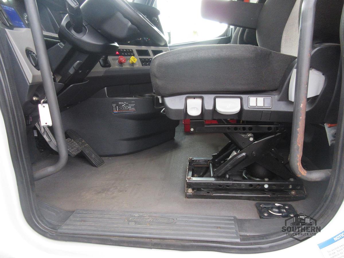 Used 2020 FREIGHTLINER CASCADIA 126