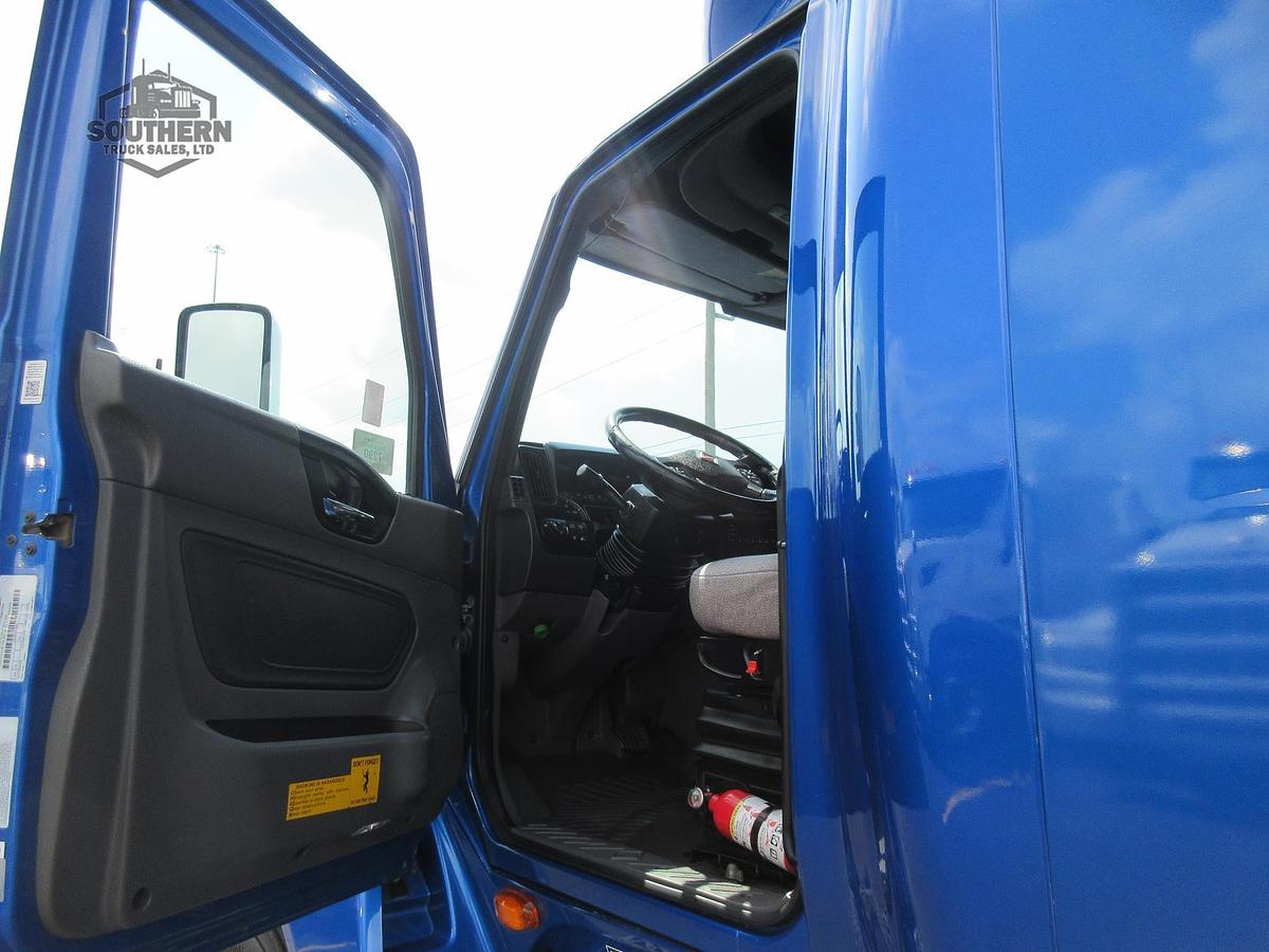 Used 2021 INTERNATIONAL LT