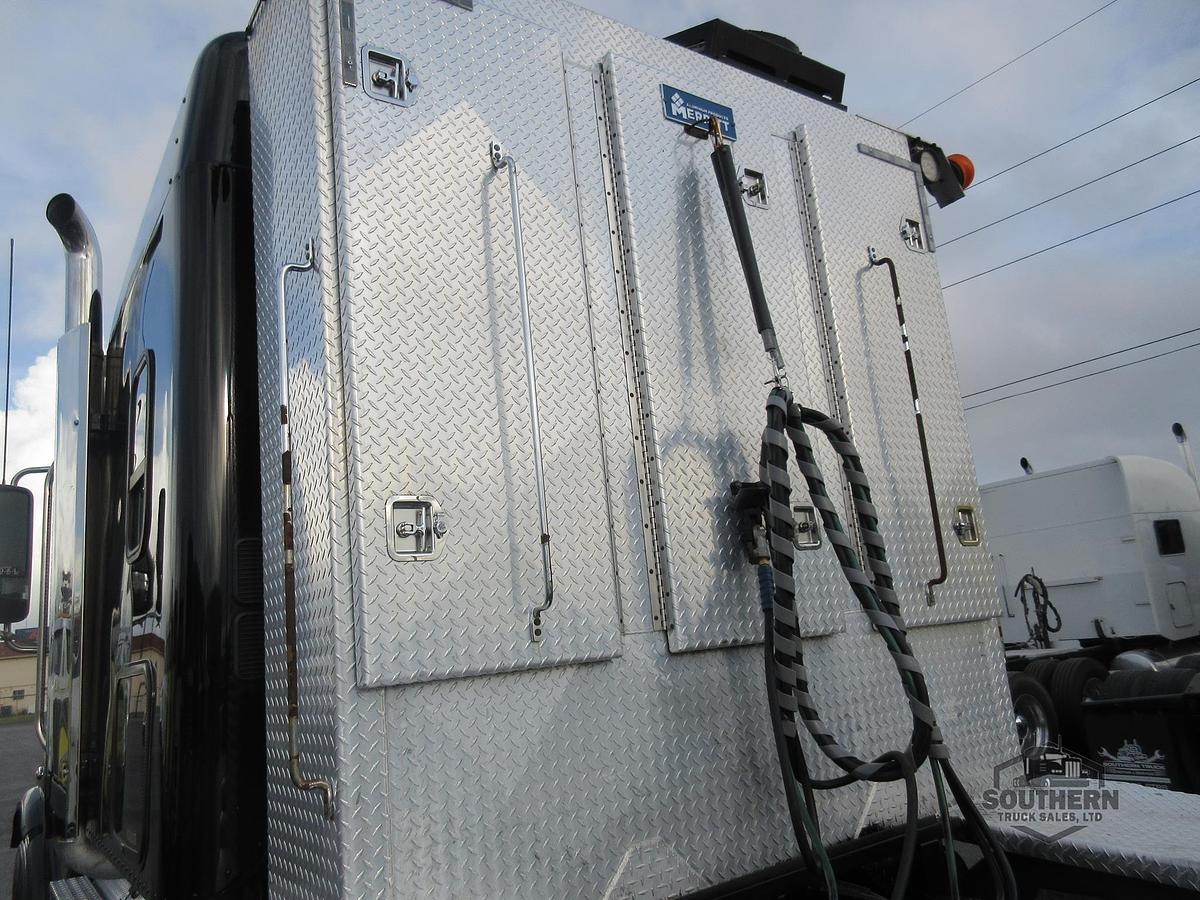 Used 2021 FREIGHTLINER CORONADO 122 SD