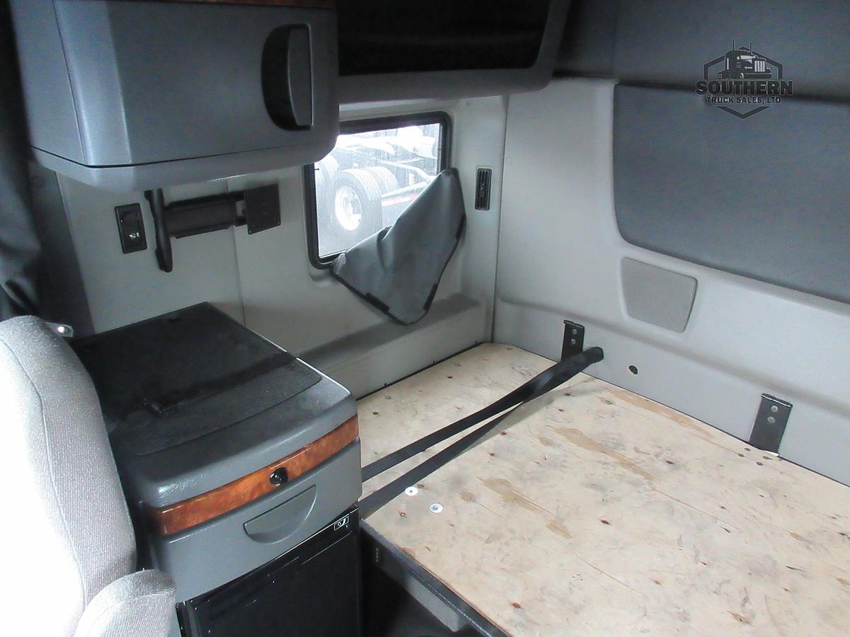 Used 2021 INTERNATIONAL LT