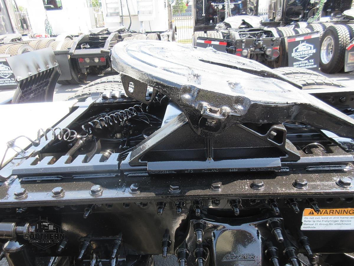 Used 2020 FREIGHTLINER CASCADIA 126
