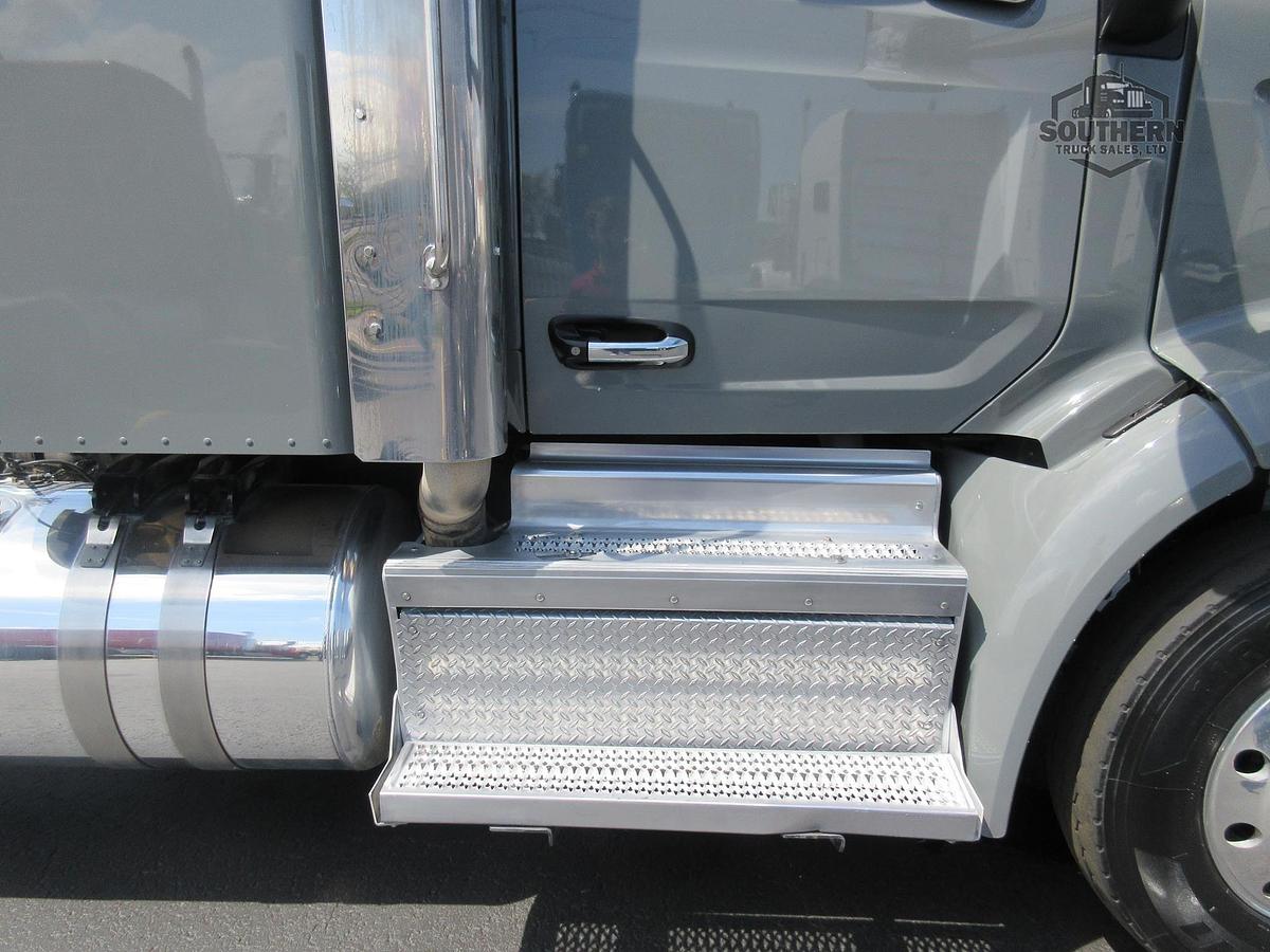 Used 2023 PETERBILT 567