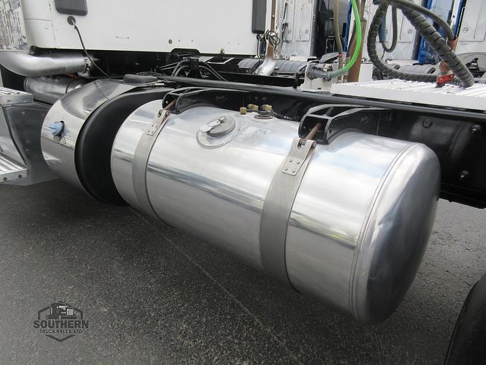 Used 2019 PETERBILT 567