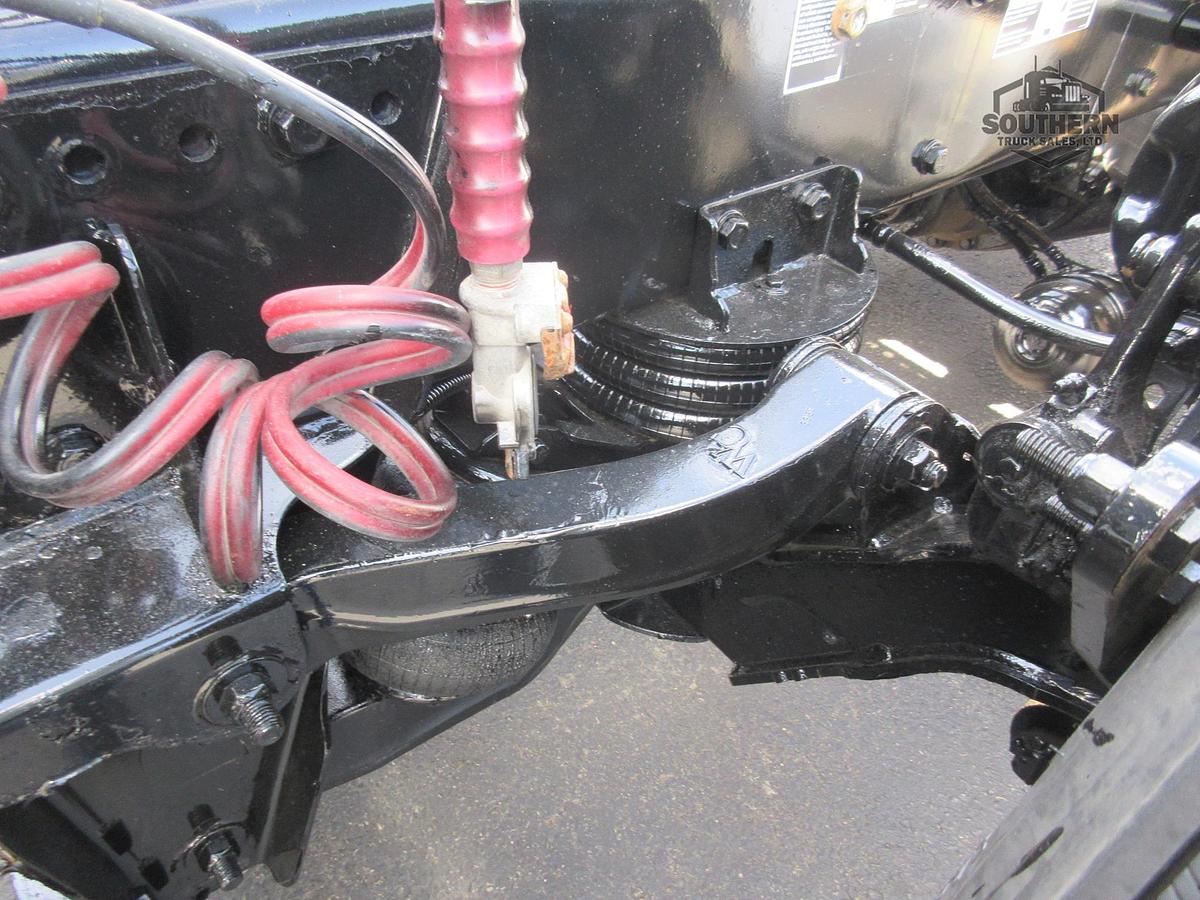 Used 2023 KENWORTH T880