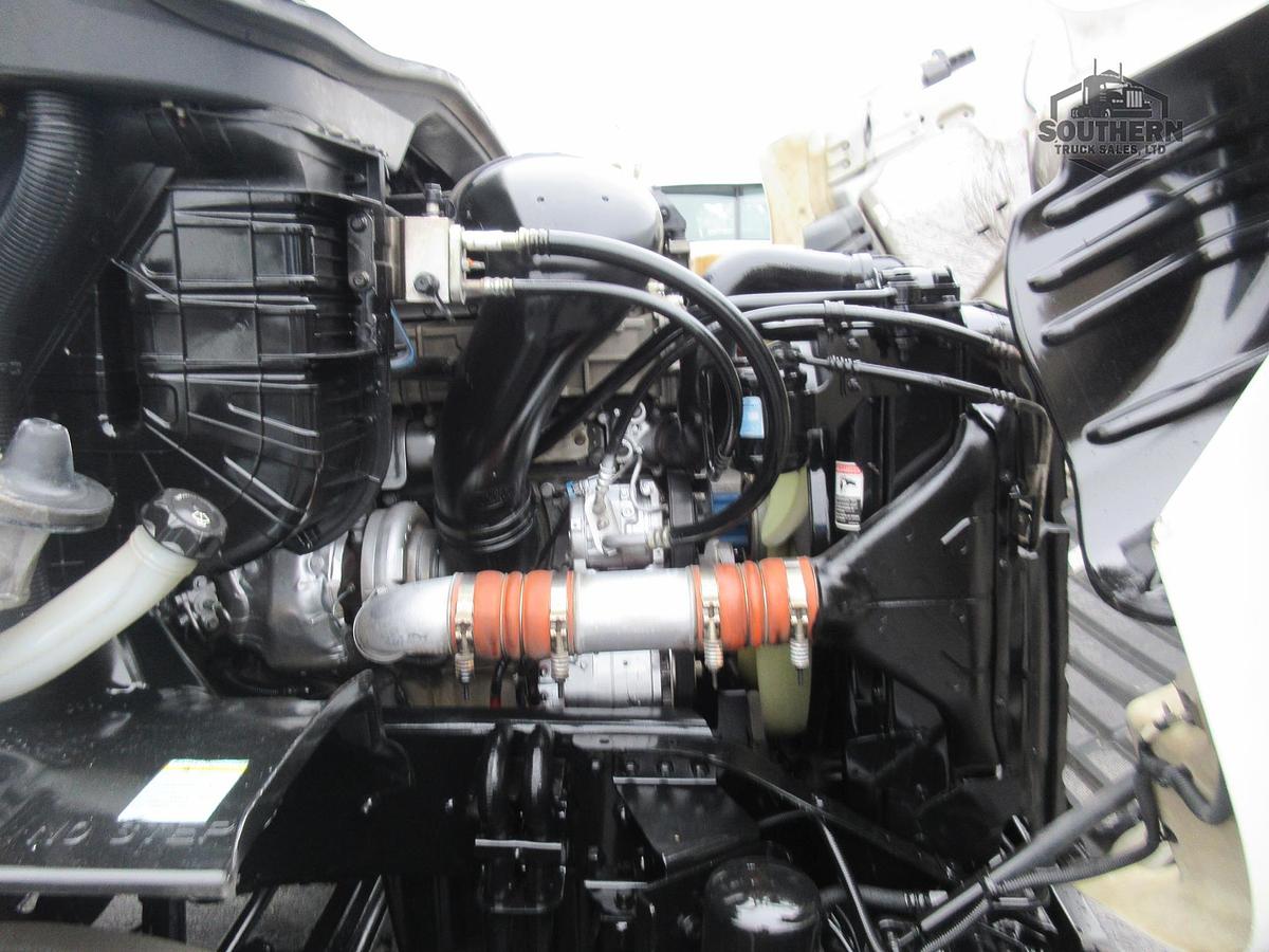 Used 2018 FREIGHTLINER CASCADIA 113