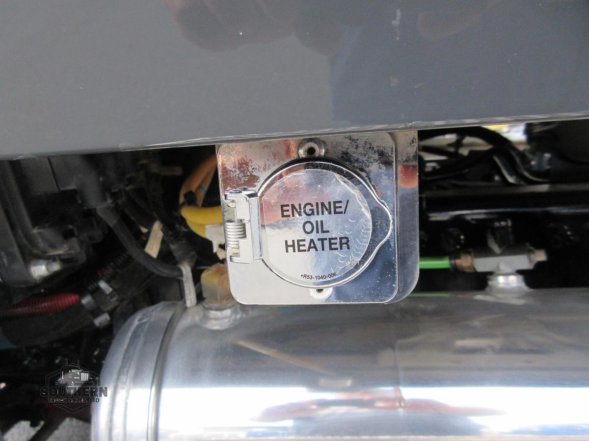 Used 2025 PETERBILT 567