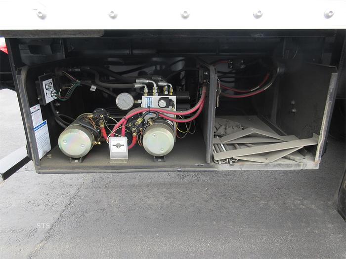 Used 2016 FREIGHTLINER BUSINESS CLASS M2 106