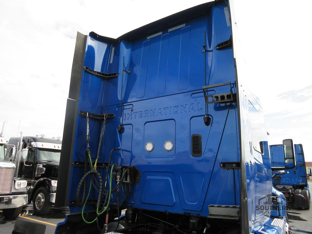 Used 2021 INTERNATIONAL LT