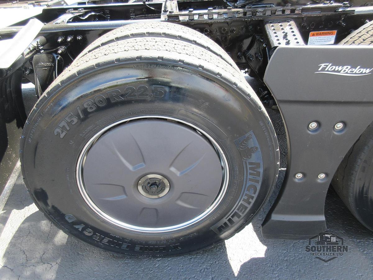 Used 2022 FREIGHTLINER CASCADIA 126