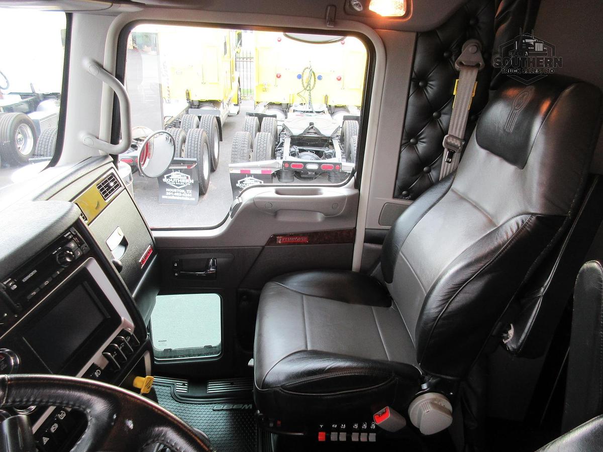 Used 2023 KENWORTH W900L