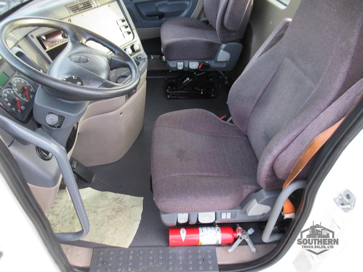 Used 2018 FREIGHTLINER CASCADIA 113